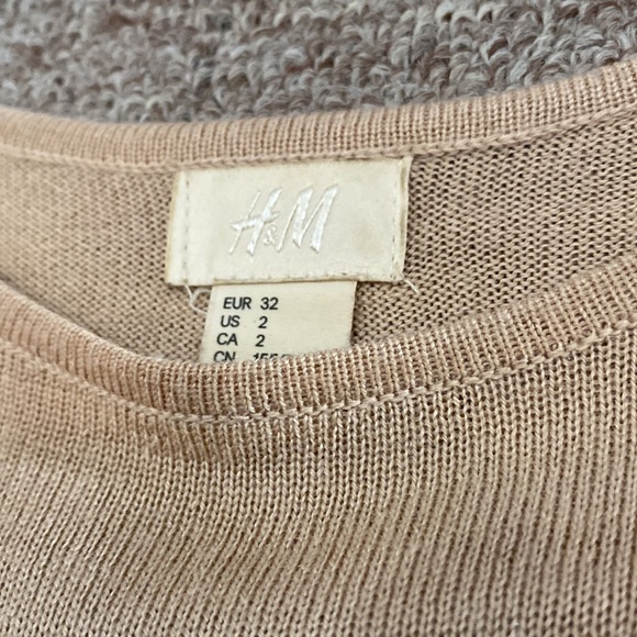 5/$15 H&M 3 color 3/4 sleeve mini dress size 2 - Picture 2 of 3